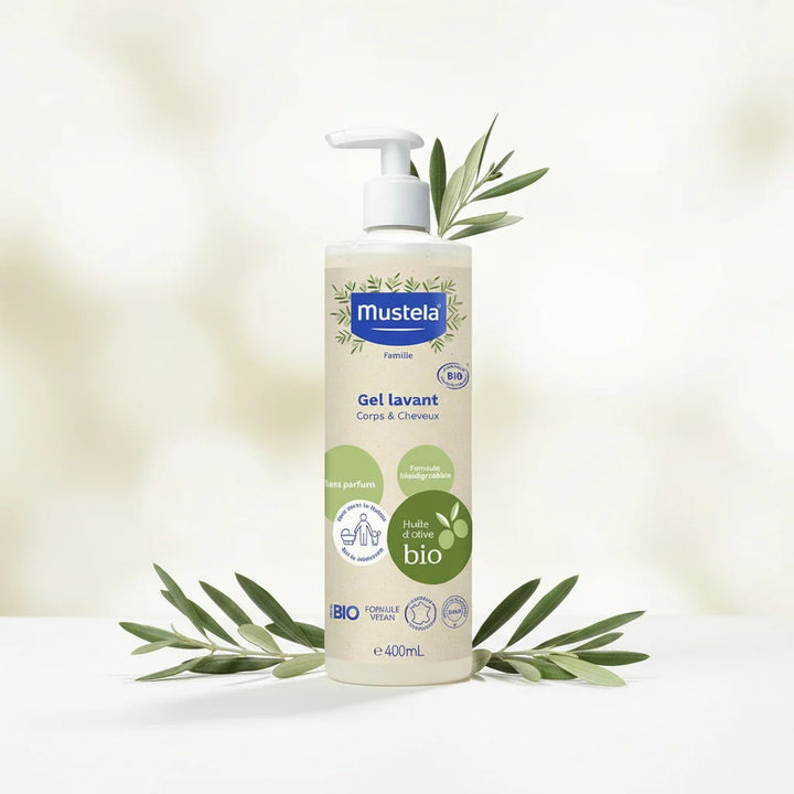 Mustela Gel Lavant Famille BIO – Corps &amp; Cheveux – Huile d’Olive Bio – 400 ml